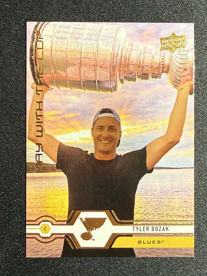 Tyler Bozak 19-20 UD Series 1 Hockey Day with the Cup