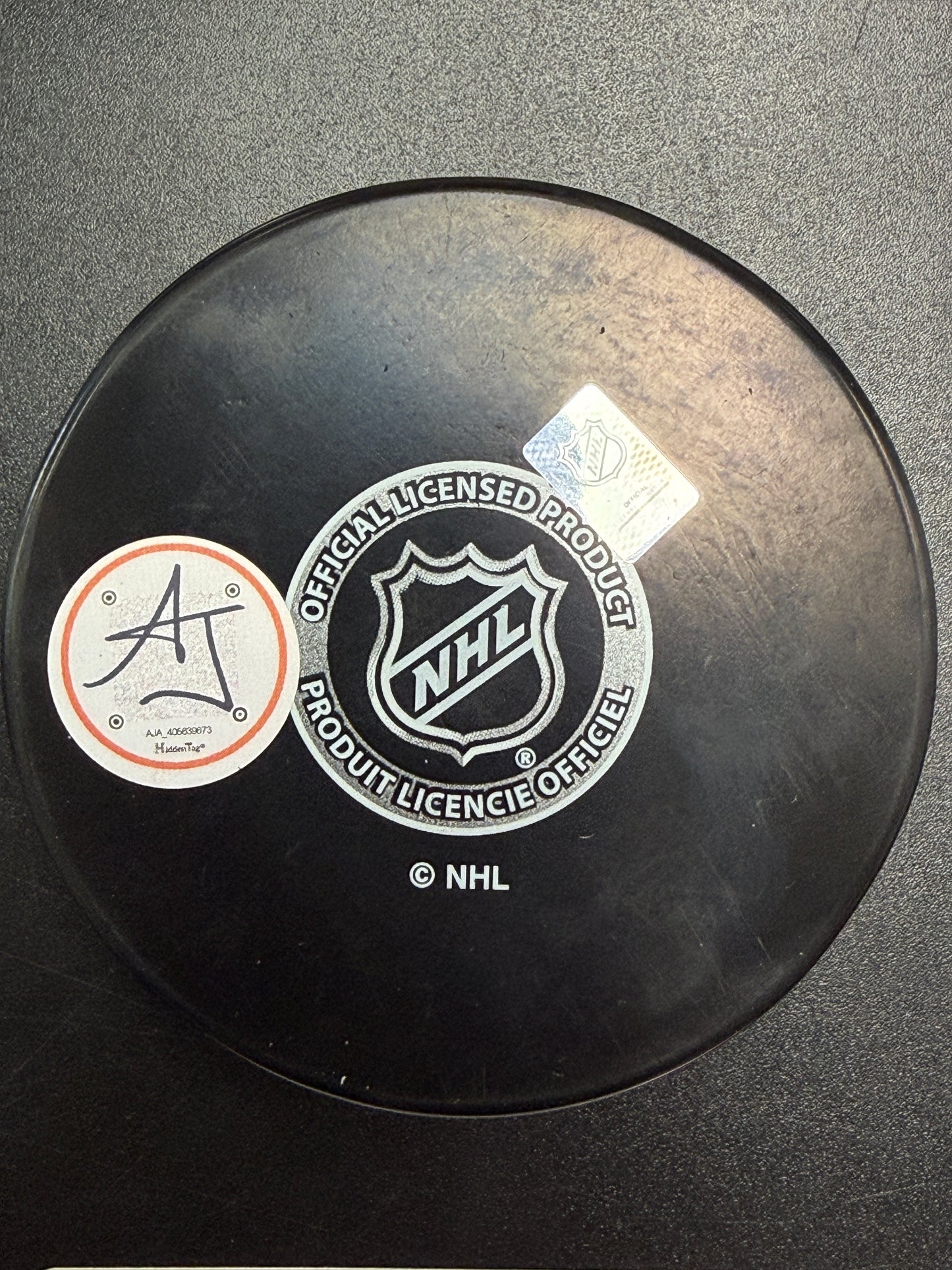 Doug Gilmour Toronto Maple Leafs Autographed Hockey Puck