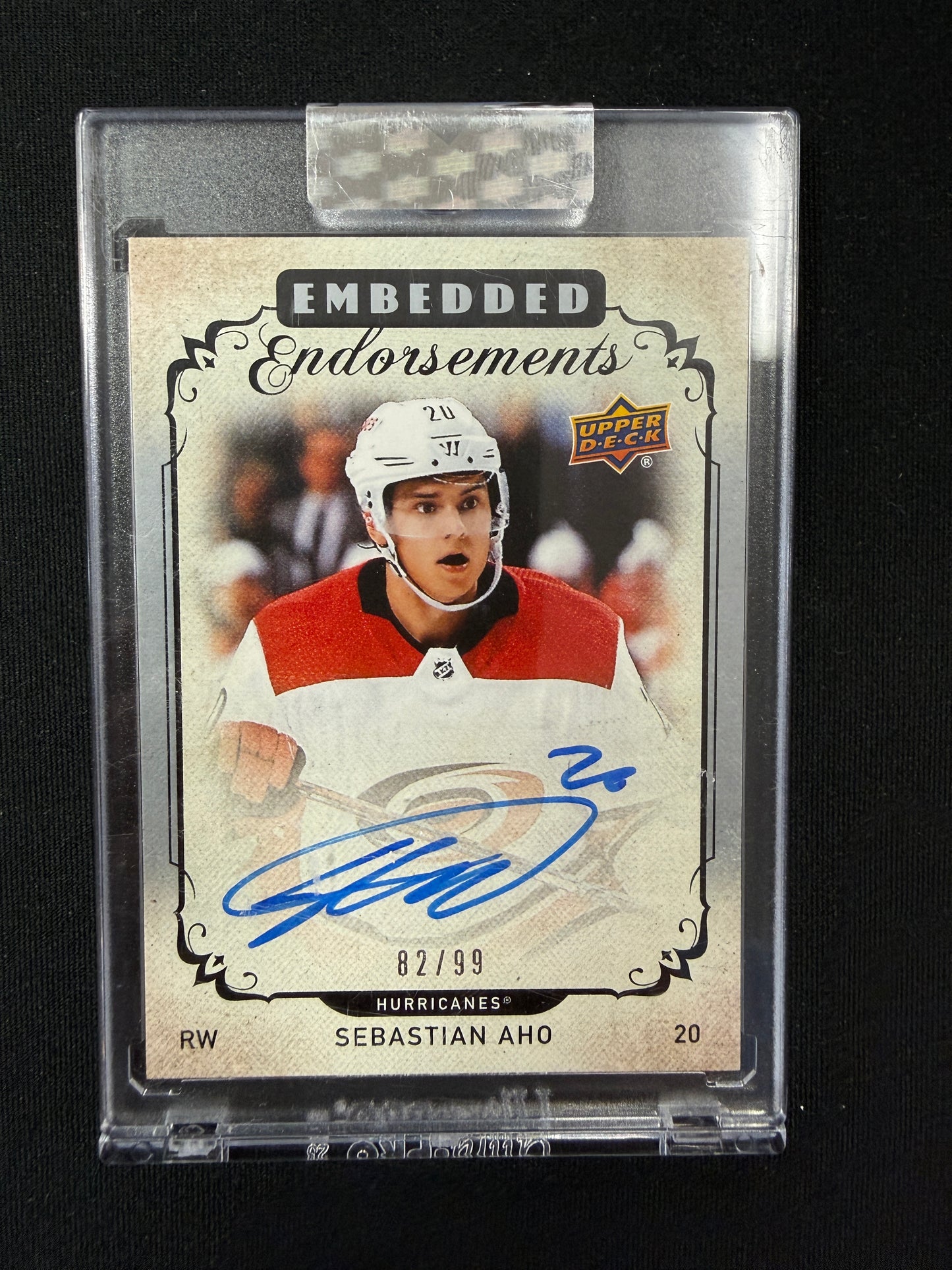 Sebastian Aho 18-19 Clear Cut Hockey Embedded Endorsements 82/99 EE-SA