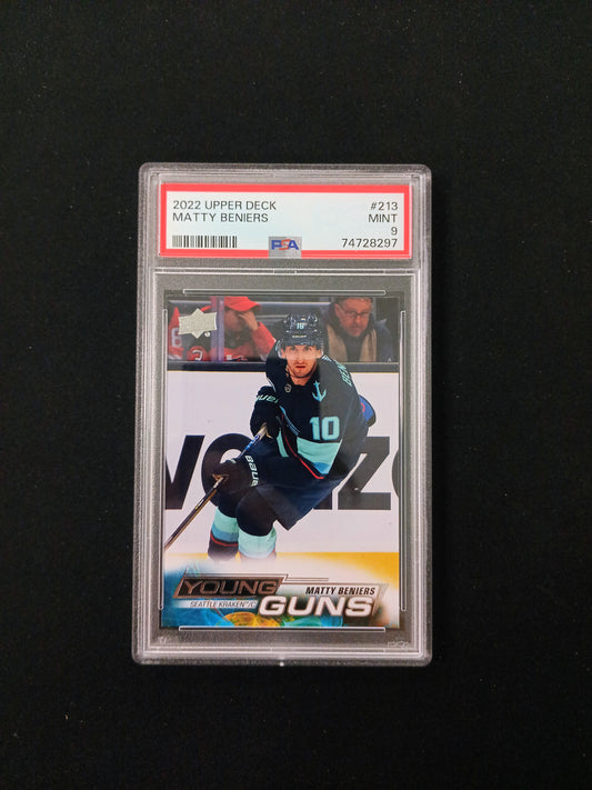 [PSA 9] 2022 Upper Deck Matty Beniers #213