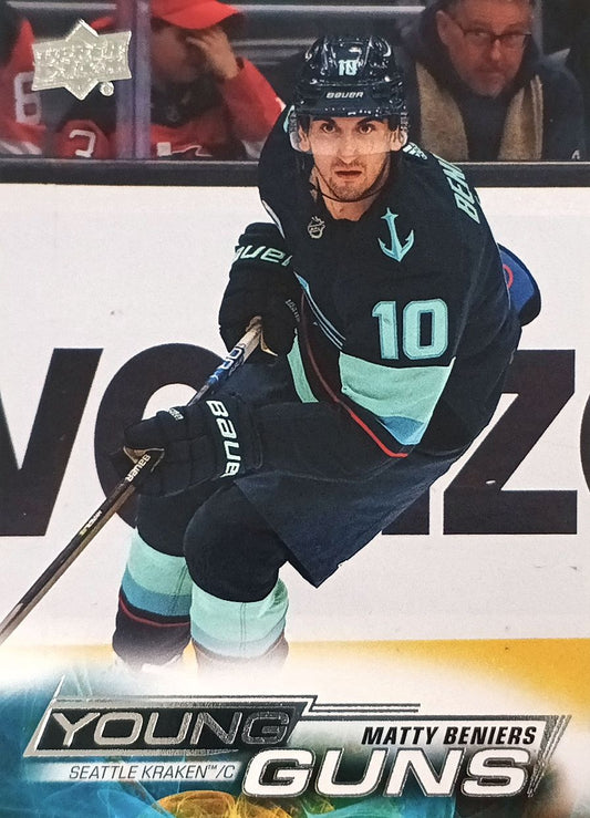 Matty Beniers #213 Young Guns